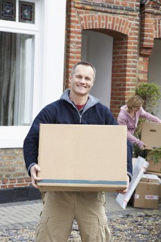 Removal van service operating in Swisscottage for local moving