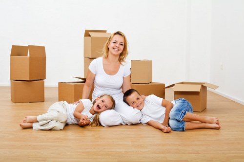 Packing fragile items for flat removals in Swisscottage apartment move